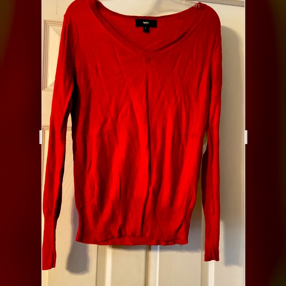 ❤️❤️ Red thin weight sweater v neck ❤️❤️